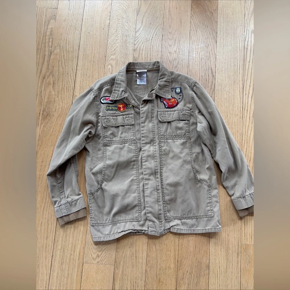 DISNEY STORE Boys Lightning McQueen Cars Beige Tan Cargo Jacket Large Piston Cup